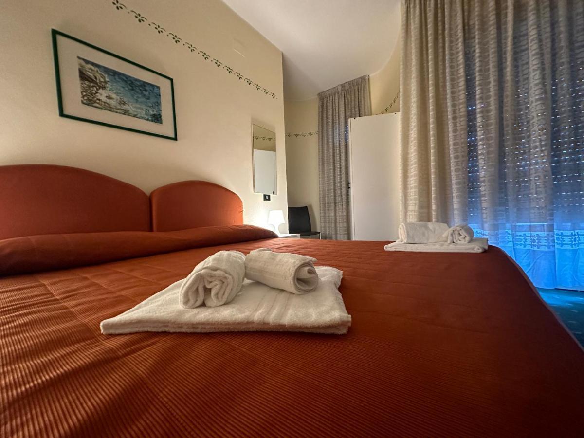 Hotel Atena Cirò Marina Eksteriør billede