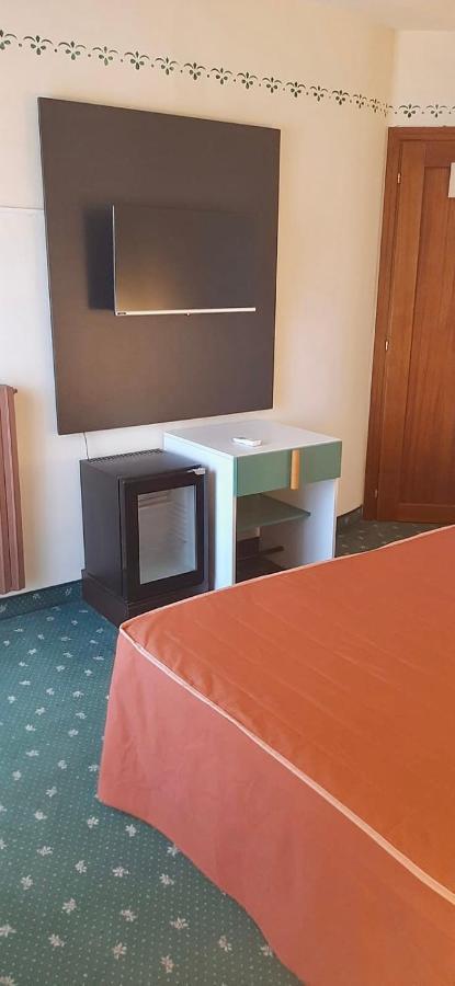 Hotel Atena Cirò Marina Eksteriør billede