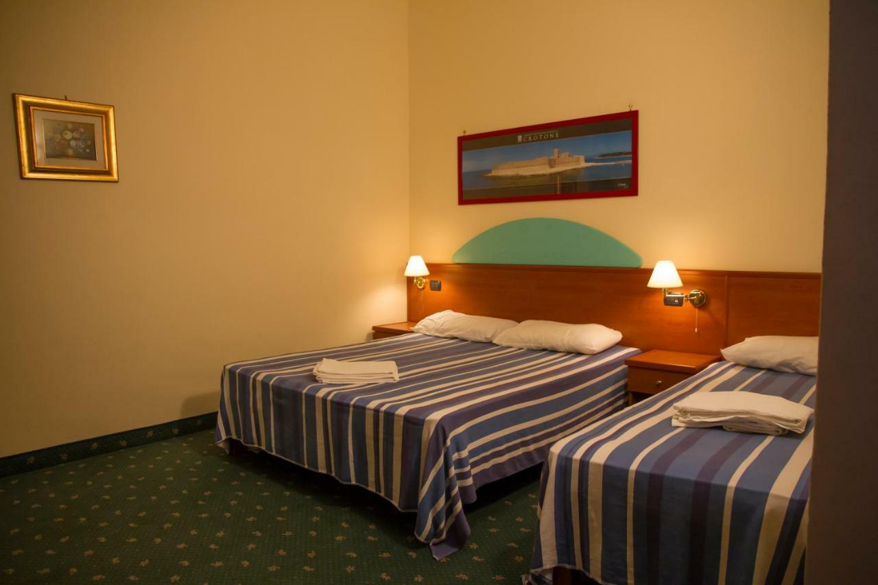 Hotel Atena Cirò Marina Eksteriør billede